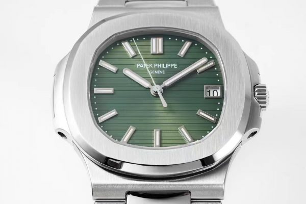 patek-philippe-green-dial-5711